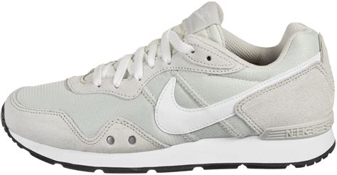 Nike Venture Runner Women white/beige (CK2948